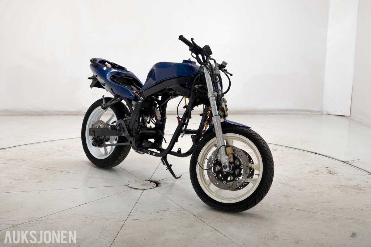 1986 Suzuki GSX-R 1100 SLINGSHOT - UTEN MINSTEPRIS!