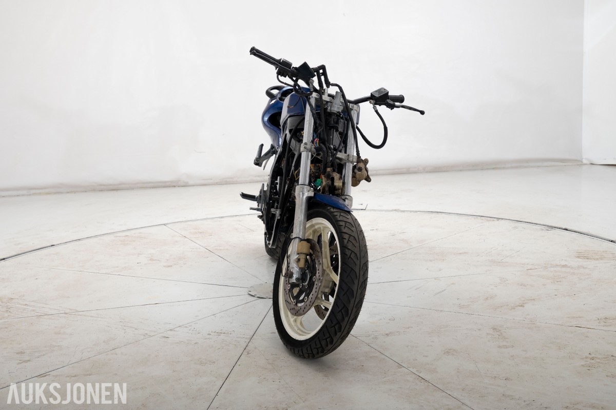 1986 Suzuki GSX-R 1100 SLINGSHOT - UTEN MINSTEPRIS!