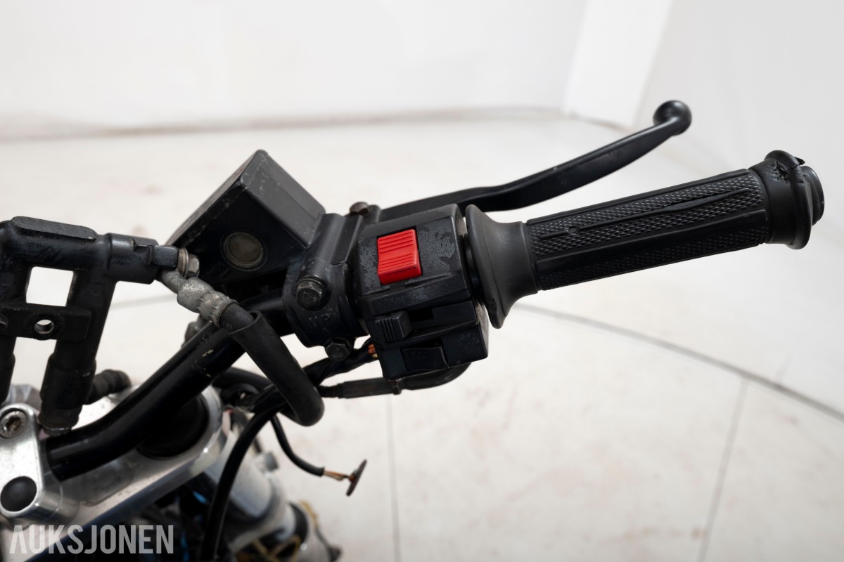 1986 Suzuki GSX-R 1100 SLINGSHOT - UTEN MINSTEPRIS!