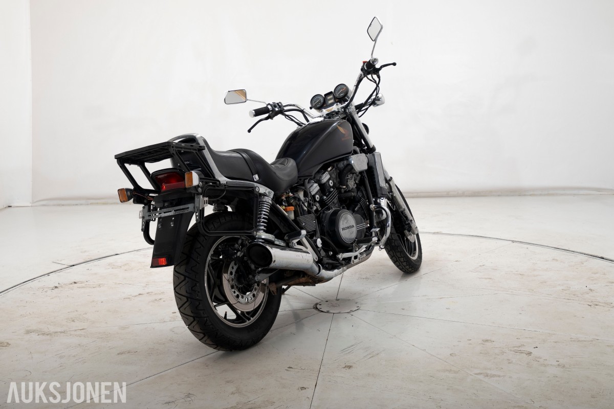 Honda MC - MAGNA - UTEN MINSTEPRIS!