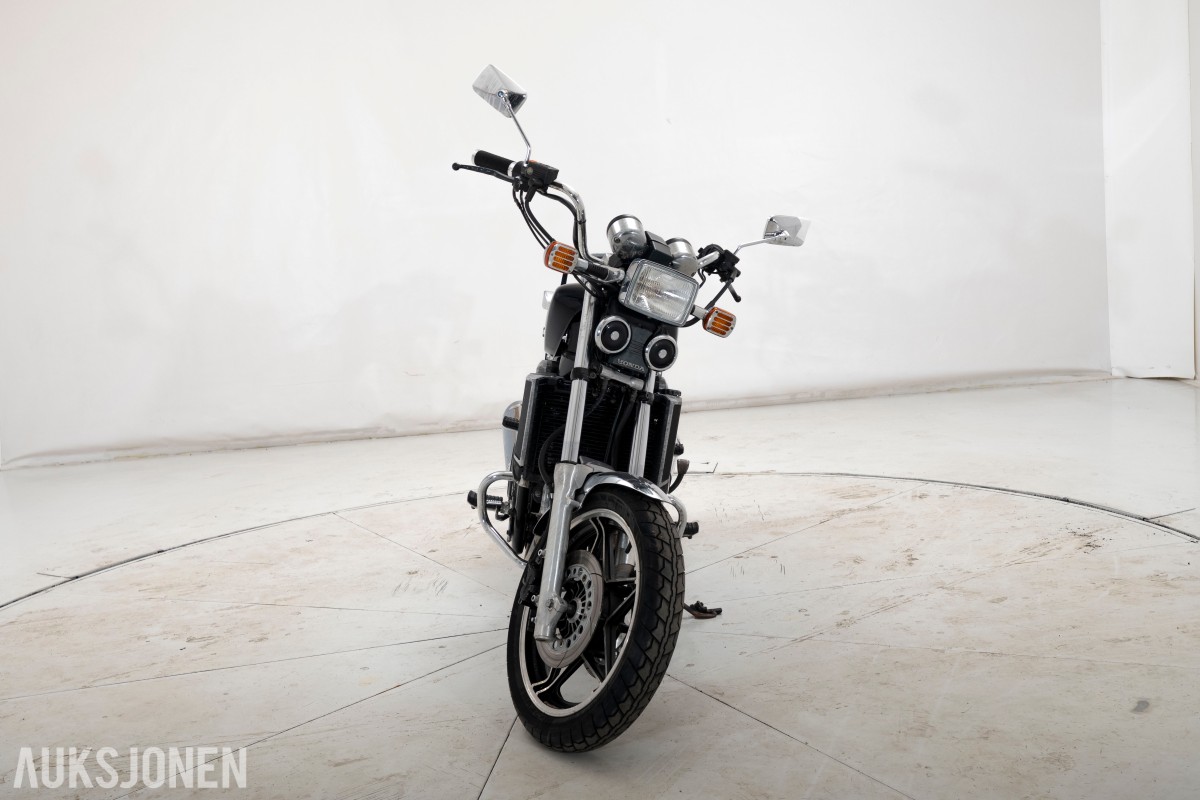 Honda MC - MAGNA - UTEN MINSTEPRIS!