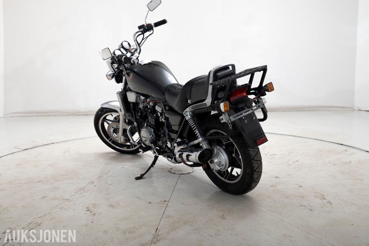 Honda MC - MAGNA - UTEN MINSTEPRIS!