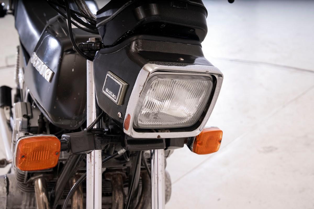 1981 SUZUKI GSX750 - UTEN MINSTEPRIS!