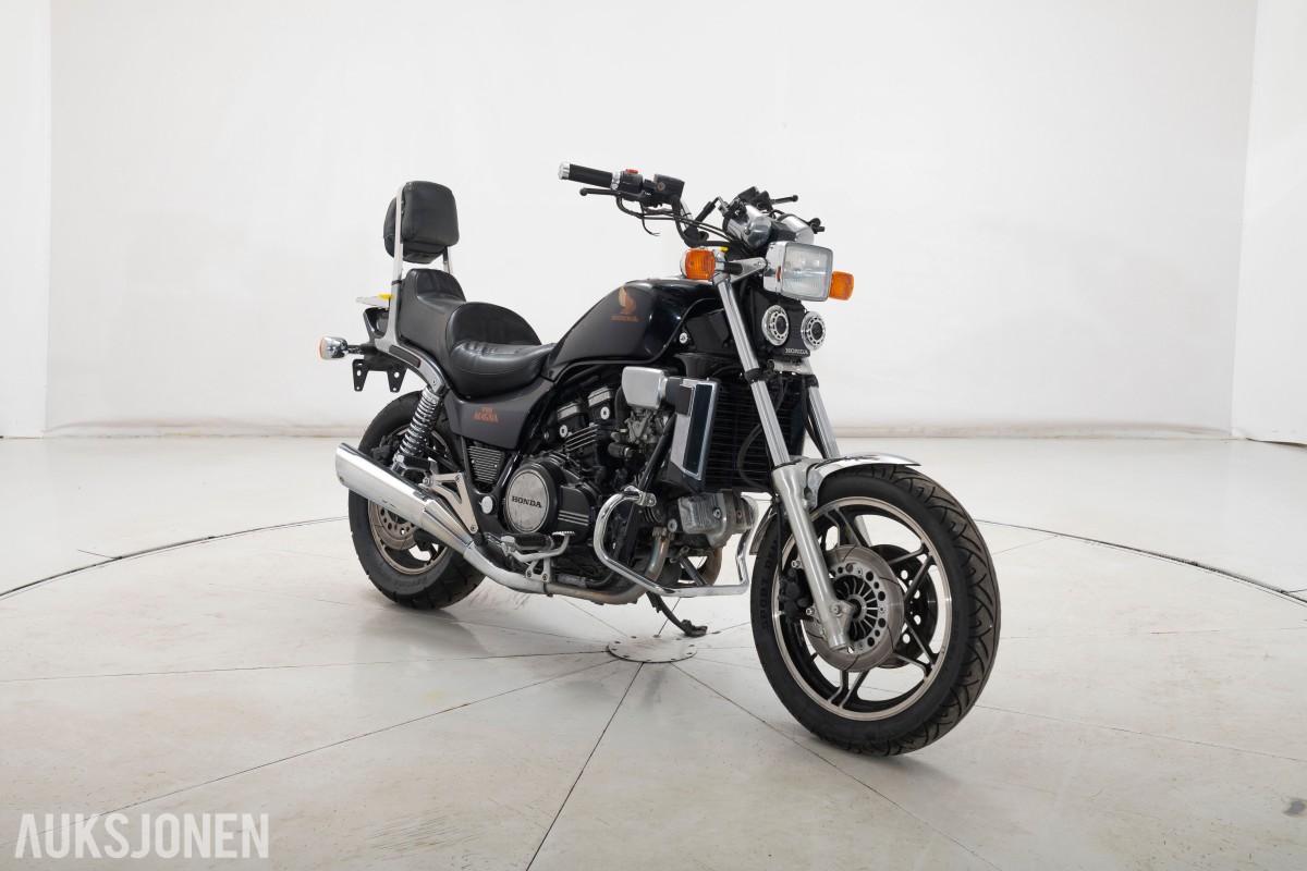 1983 Honda VF1100C - INGEN MINSTEPRIS!
