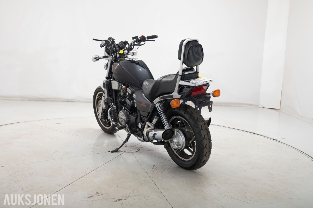 1983 Honda VF1100C - INGEN MINSTEPRIS!