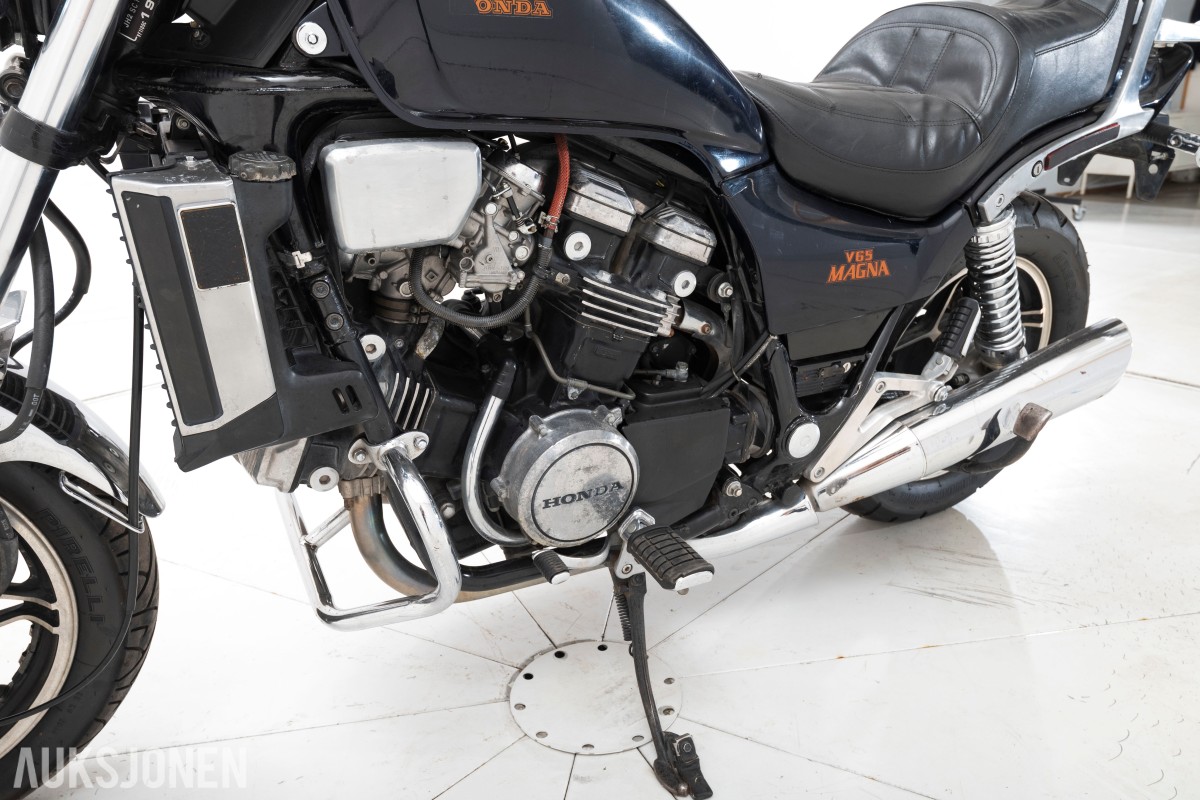 1983 Honda VF1100C - INGEN MINSTEPRIS!