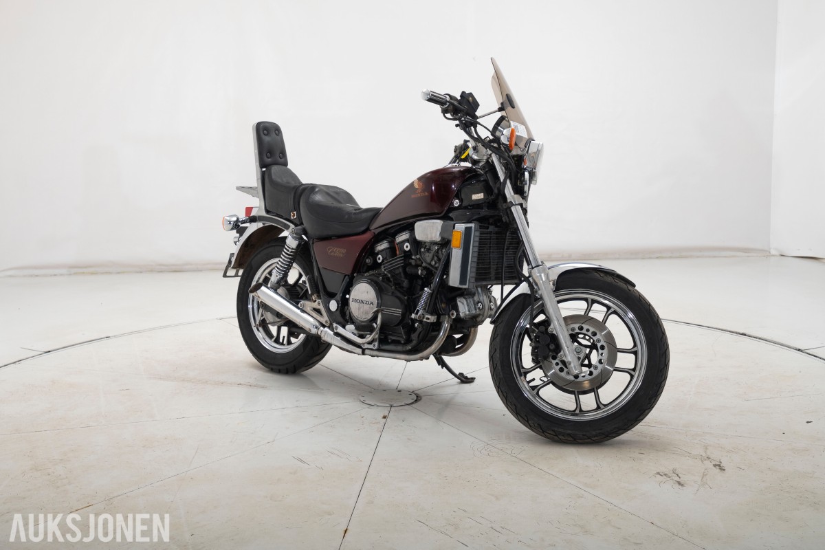 1986 Honda VF 750 CUSTOM - INGEN MINSTEPRIS!
