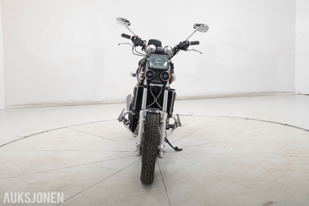 1984 Honda MAGNA V65 1100 CC - INGEN MINSTEPRIS!