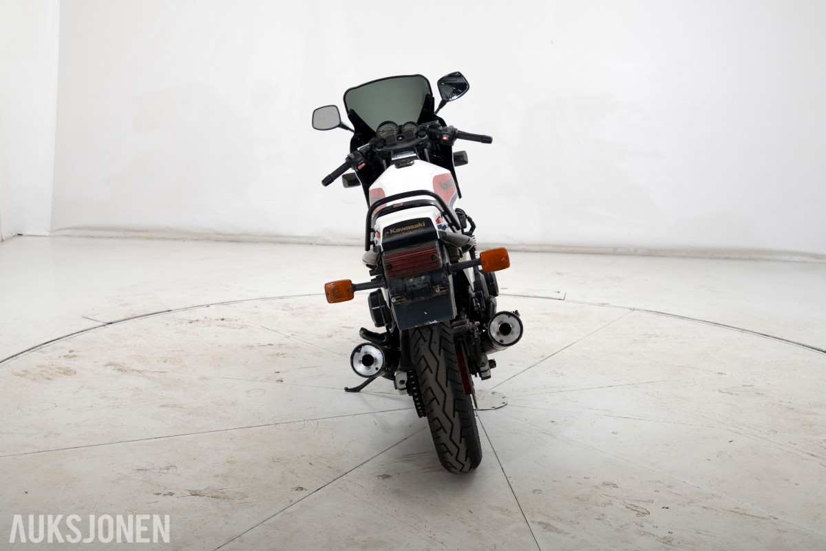 1984 Kawasaki GPZ 750 UNI-TRAK - UTEN MINSTEPRIS!