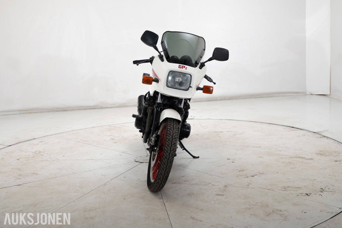 1984 Kawasaki GPZ 750 UNI-TRAK - UTEN MINSTEPRIS!