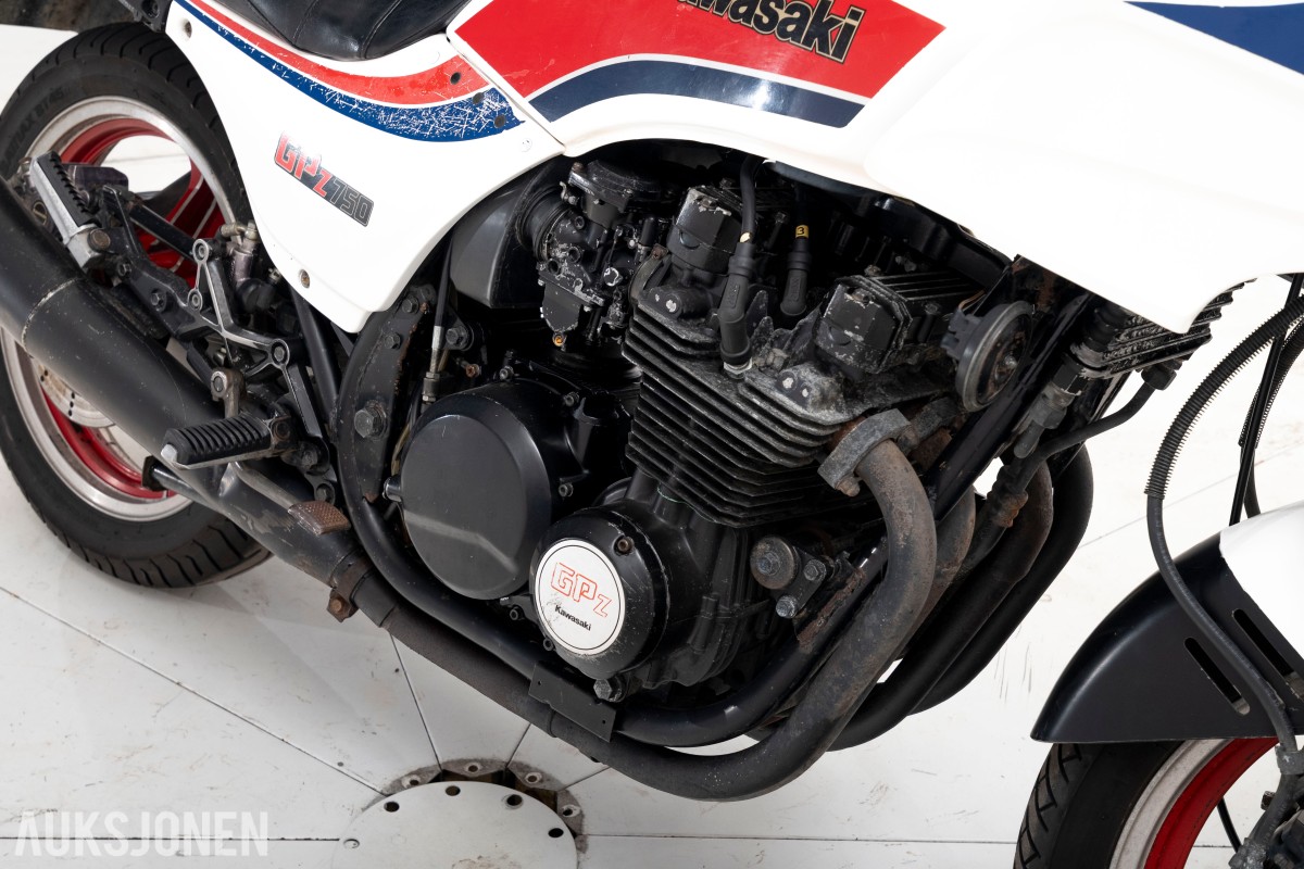 1984 Kawasaki GPZ 750 UNI-TRAK - UTEN MINSTEPRIS!