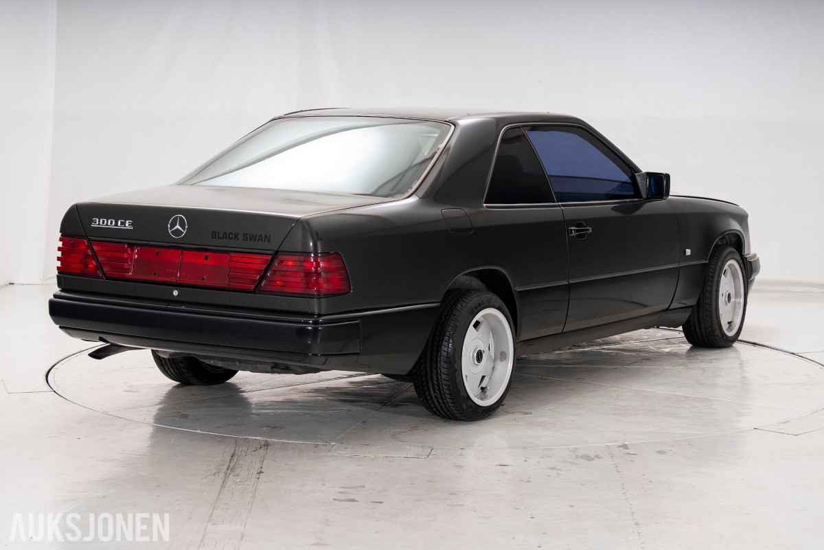 1988 Mercedes-Benz 230 CE COUPE AUT BORBET - UTEN MINSTEPRIS!