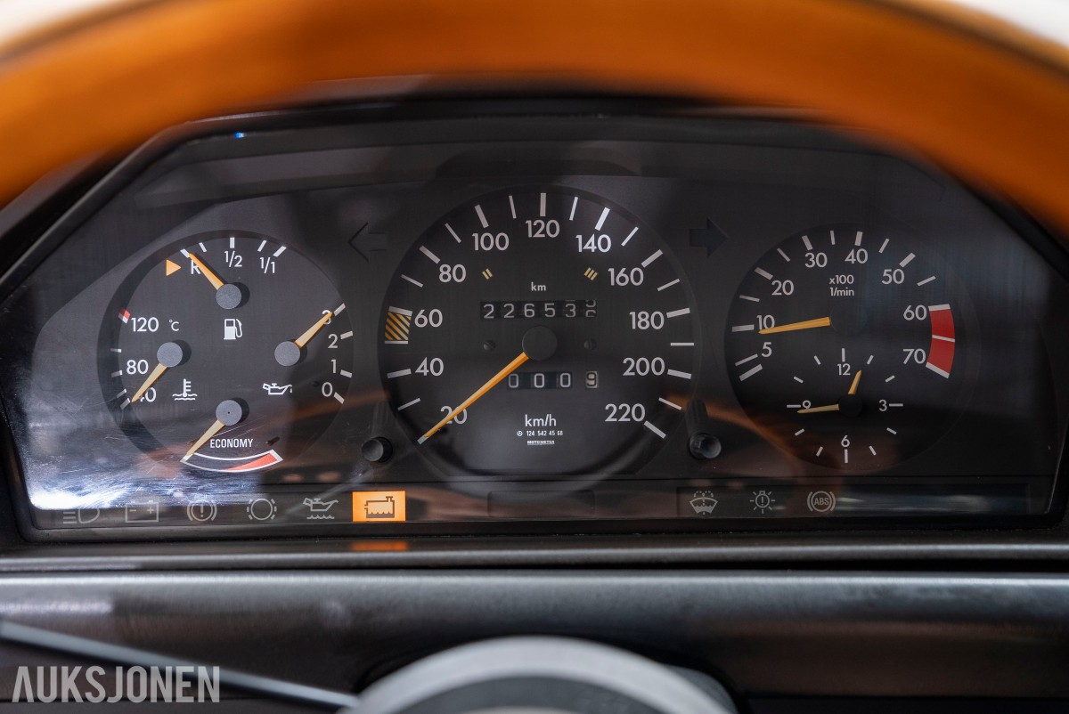 1988 Mercedes-Benz 230 CE COUPE AUT BORBET - UTEN MINSTEPRIS!