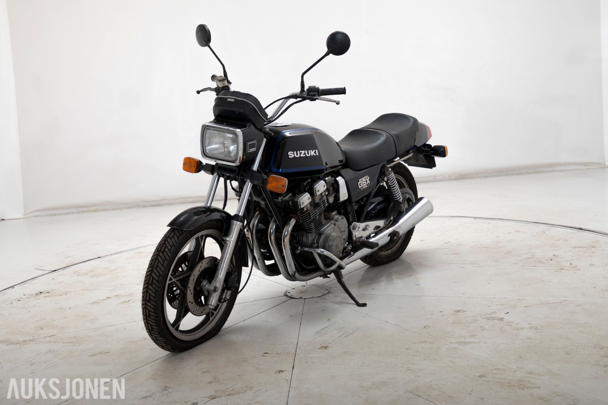 1982 Suzuki GSX750 - UTEN MINSTEPRIS!