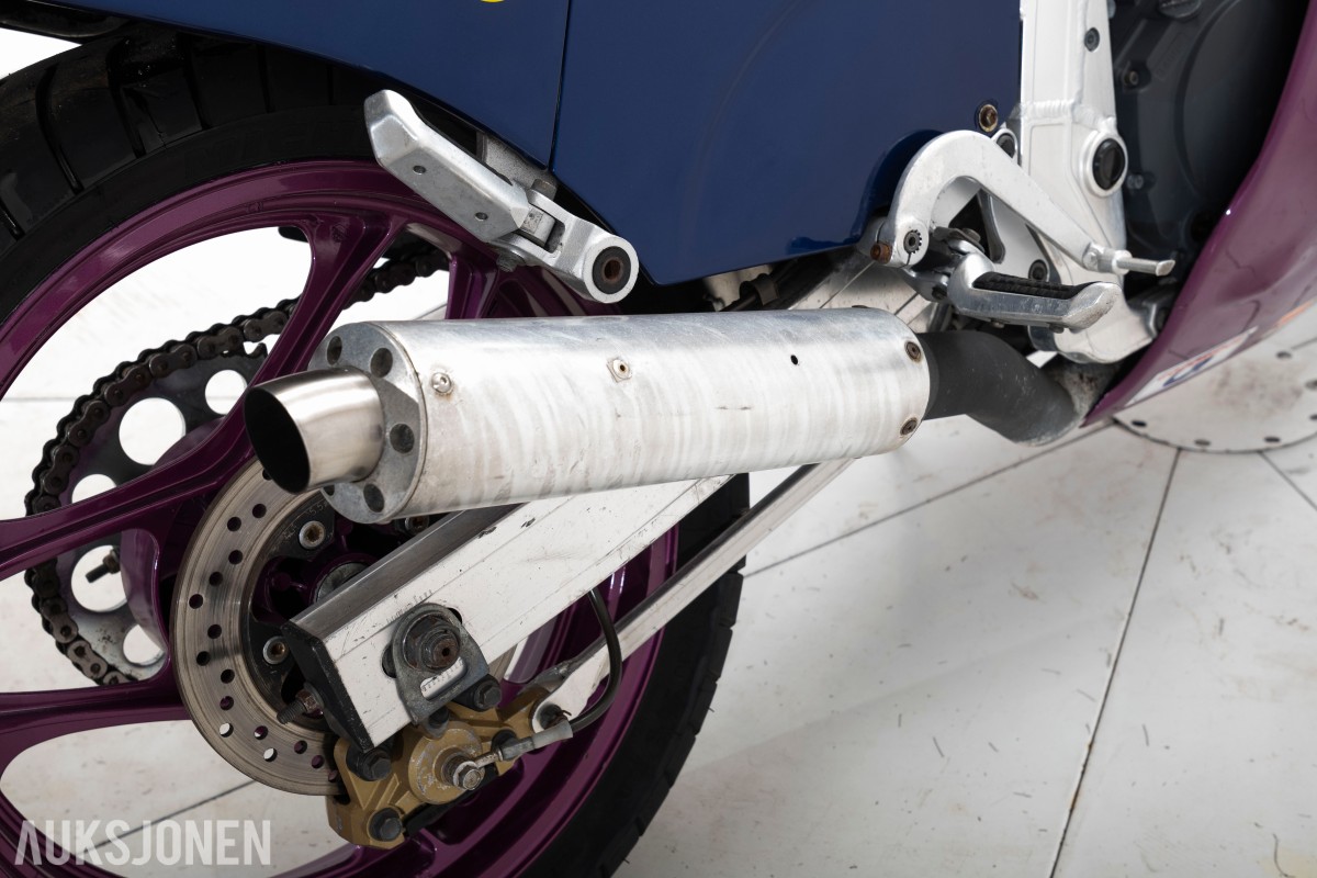1986 Suzuki GSX R1100 - UTEN MINSTEPRIS!