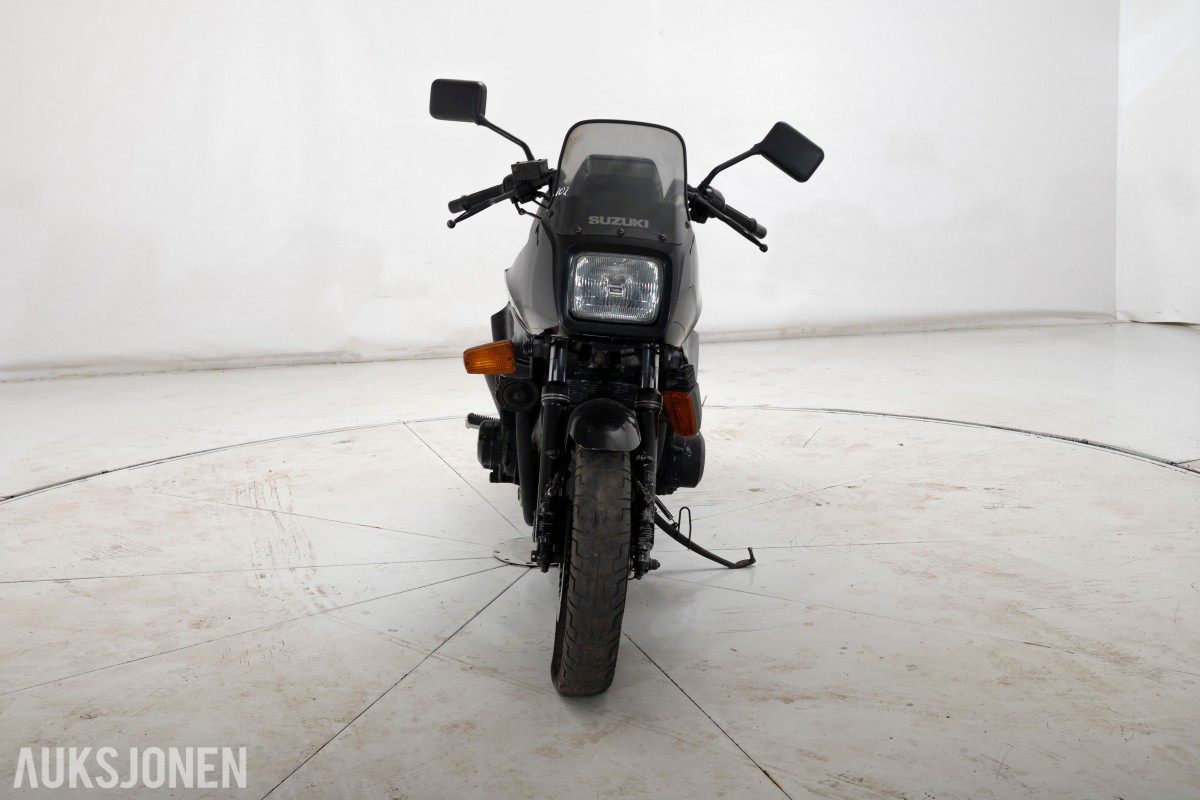 1985 Suzuki GSX 750 E - UTEN MINSTEPRIS!