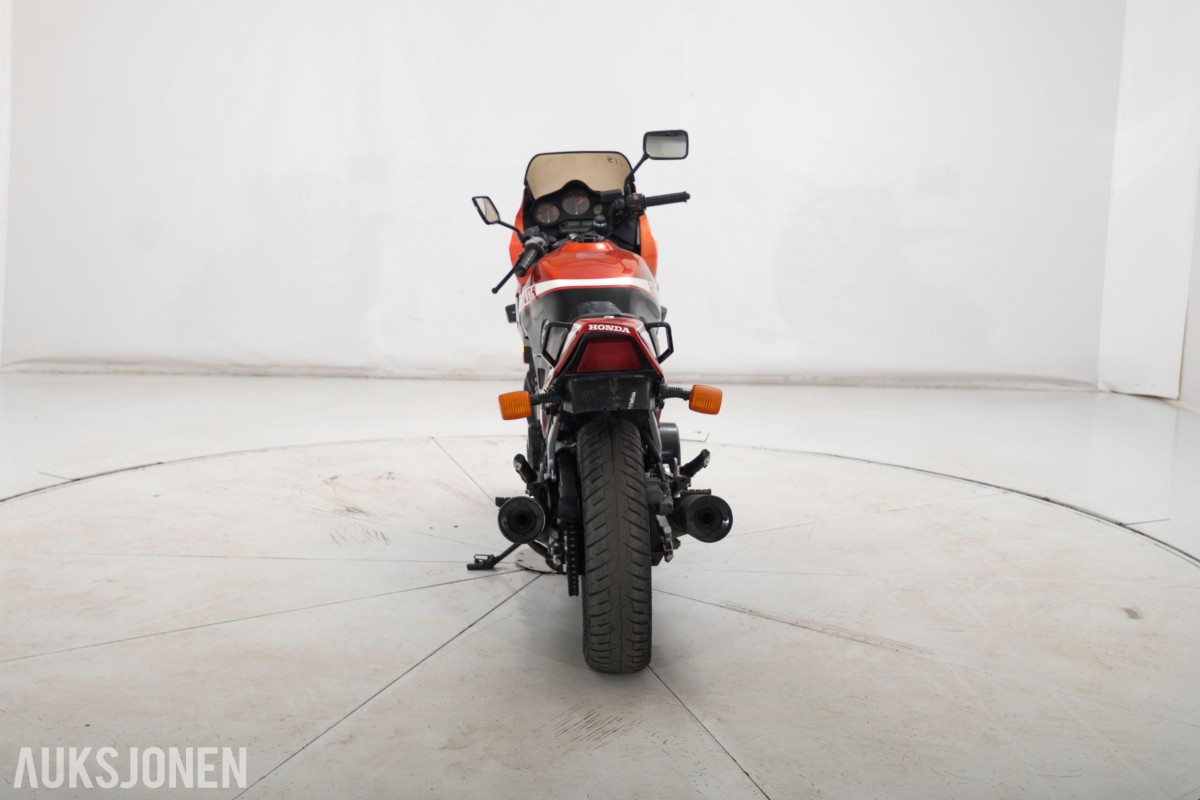 1984 Honda VF 1000 F - INGEN MINSTEPRIS!