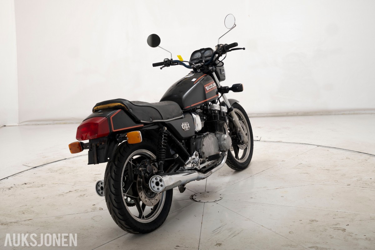 1981 Suzuki GSX 750 - UTEN MINSTEPRIS!