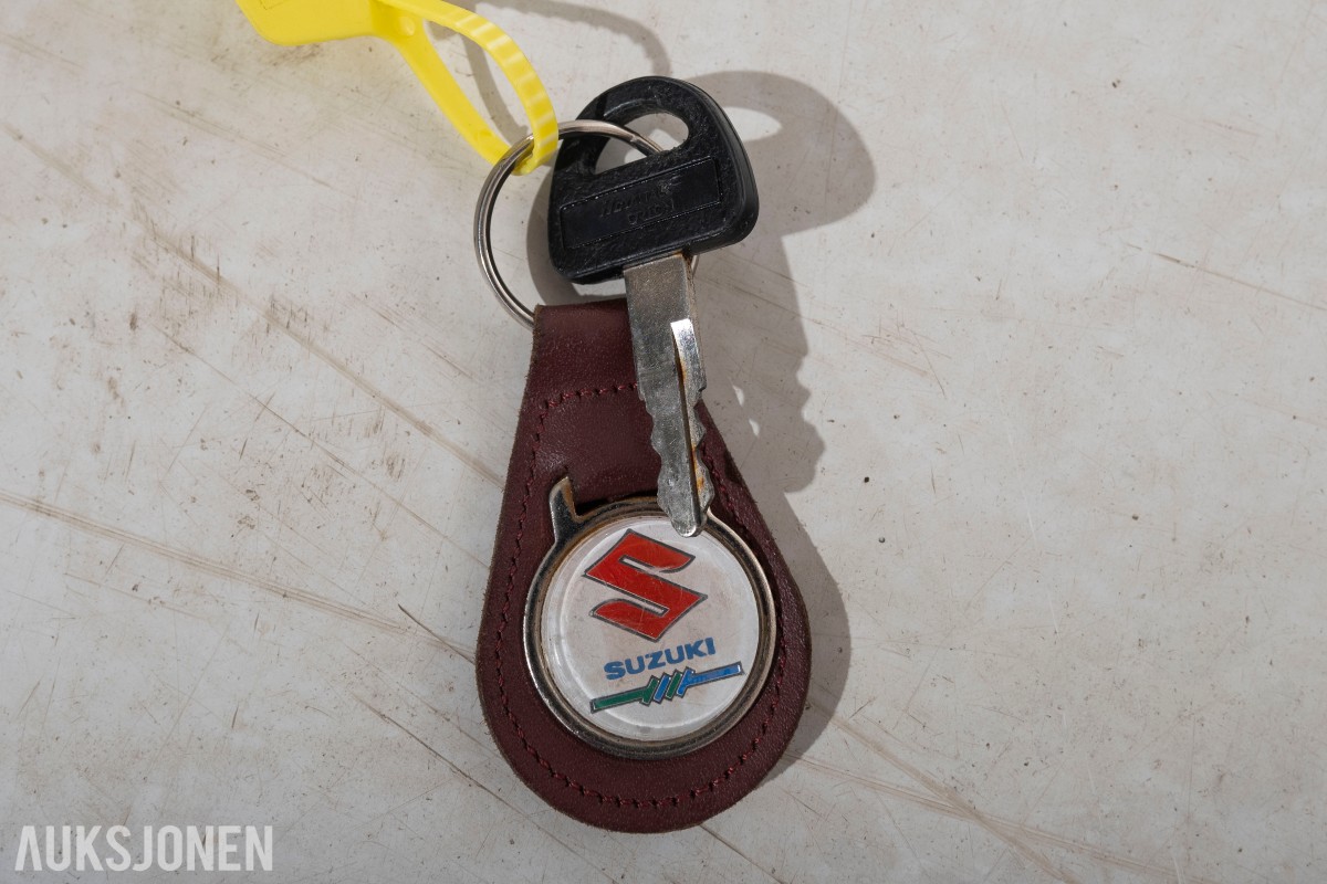 1990 Suzuki GSX750ES - INGEN MINSTEPRIS!
