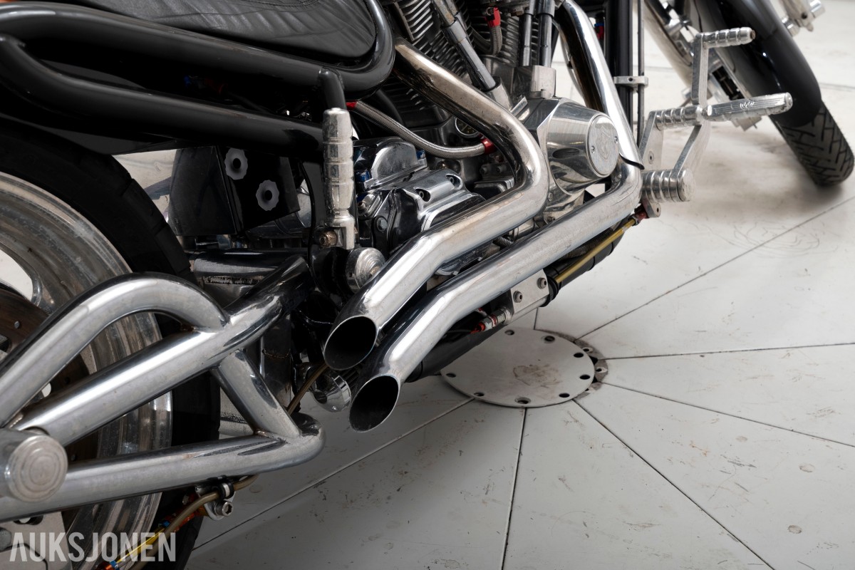 Harley-Davidson AMERICAN IRONHORSE - UTEN MINSTEPRIS!