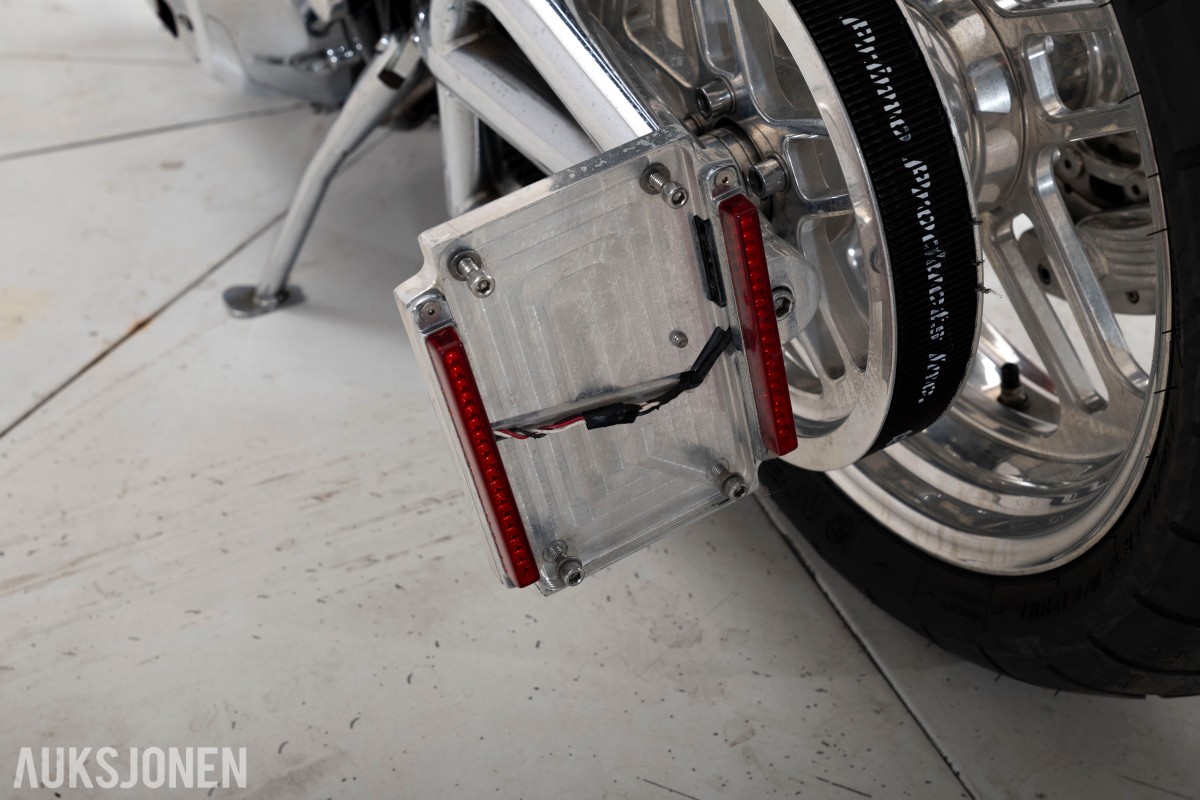 Harley-Davidson AMERICAN IRONHORSE - UTEN MINSTEPRIS!