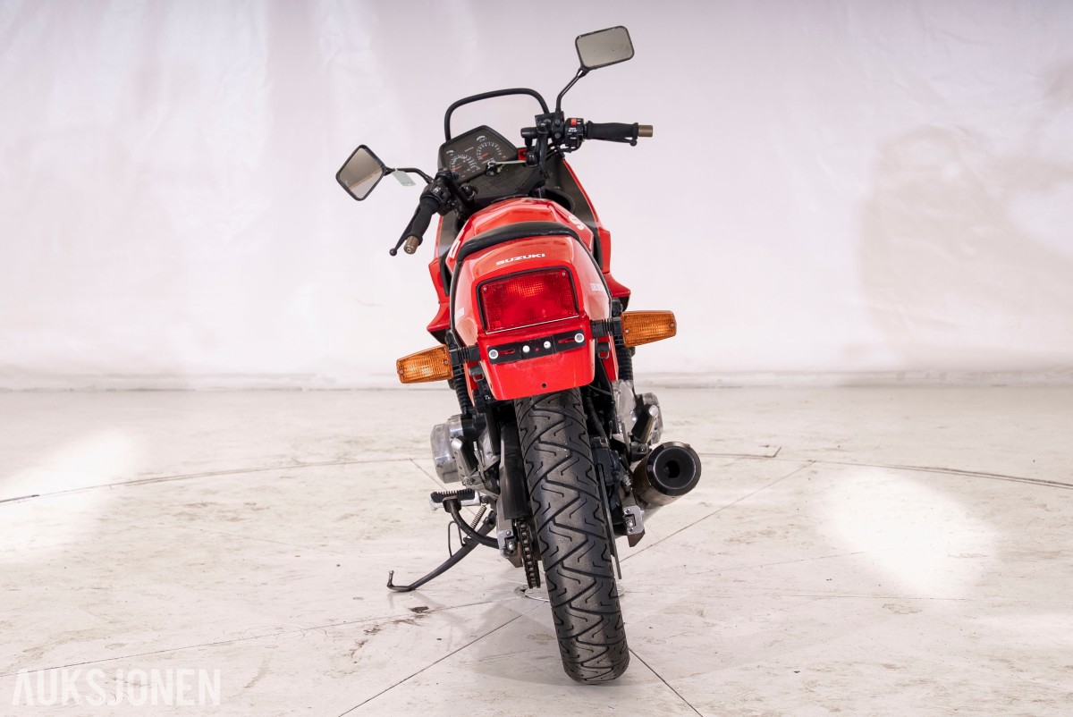 1984 Suzuki GSX750 - UTEN MINSTEPRIS! 