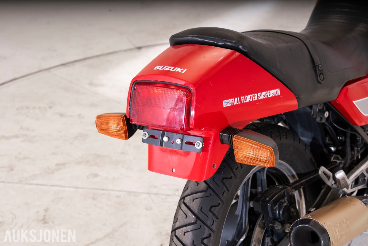 1984 Suzuki GSX750 - UTEN MINSTEPRIS! 