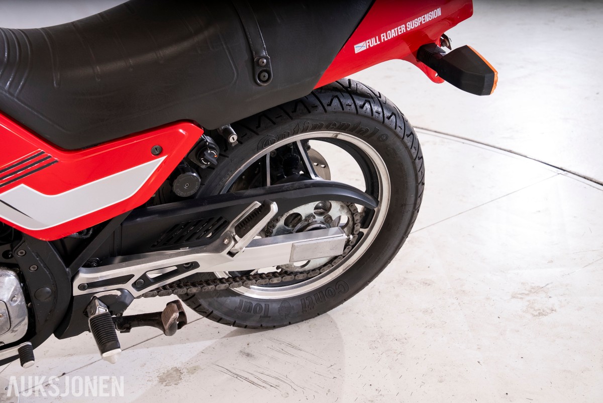1984 Suzuki GSX750 - UTEN MINSTEPRIS! 