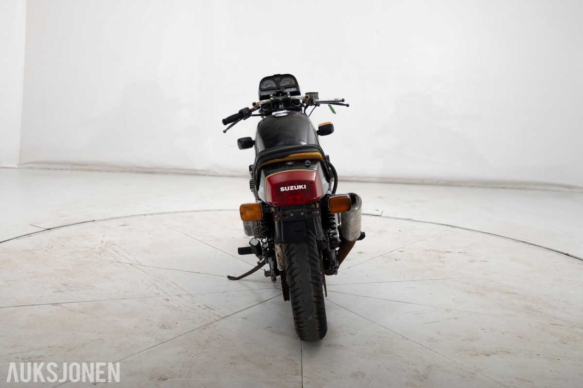 Suzuki GSX1100 - UTEN MINSTEPRIS! 