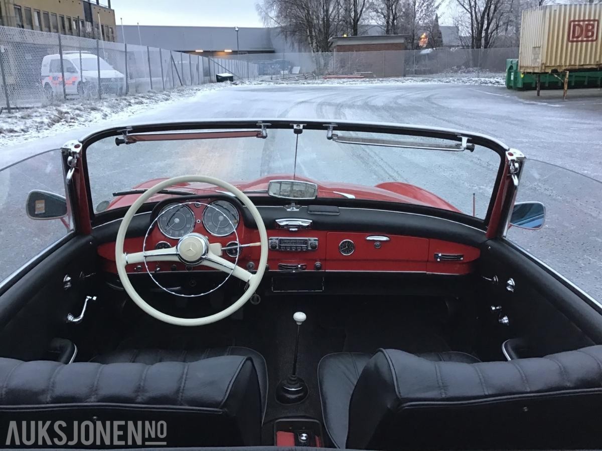 1957 Mercedes-Benz 190 SL Cabriolet 