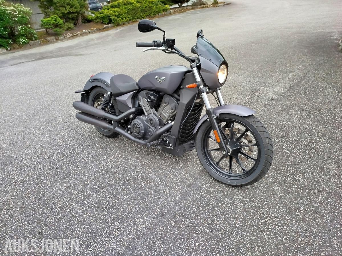 2017 VICTORY OCTANE 1200cm 105HK LAV KILOMETER KUN 8035KM AKRAPOVIC