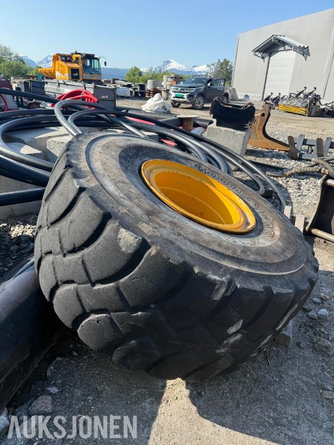  Volvo A40F - Brukt dumperdekk 29,5x25