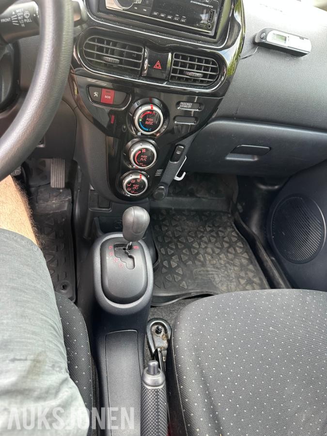 2011 Peugeot iOn, s+v dekk eu ok 05.2027 107500km