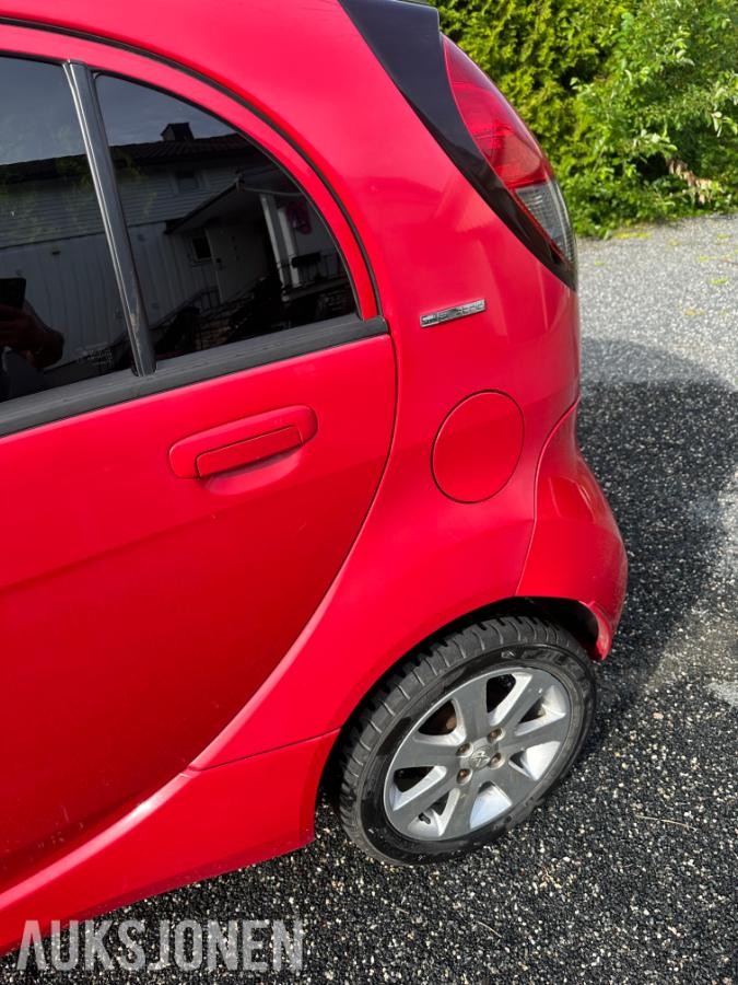 2011 Peugeot iOn, s+v dekk eu ok 05.2027 107500km