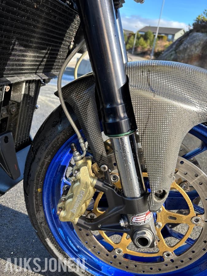 2013 Aprilia RSV 1000 Tuono Akrapovic