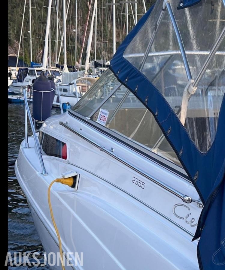 1998 Bayliner Cierra 2355