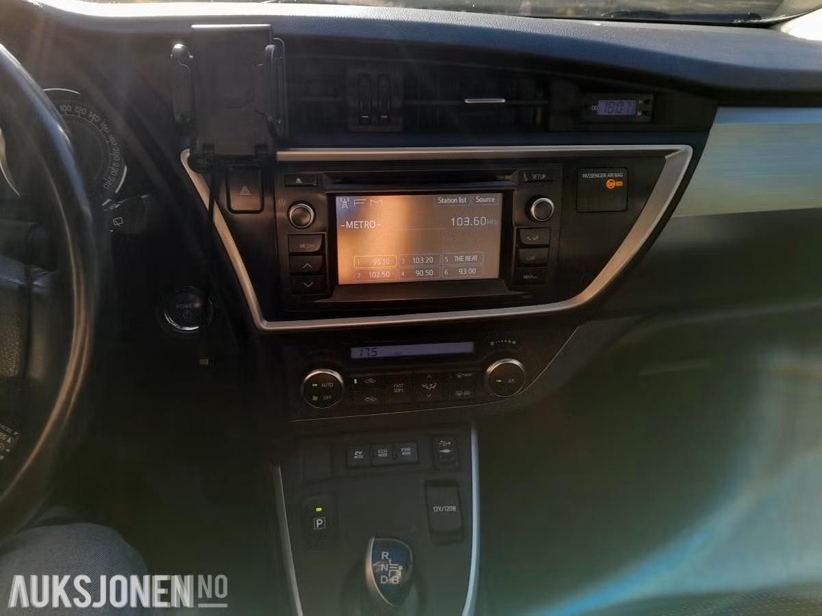 2013 Toyota Auris, 1.8,Hybrid Automat Ryggekamera EU OK til 03.2027