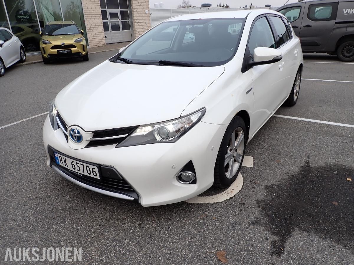 2013 Toyota Auris, 1.8,Hybrid Automat Ryggekamera EU OK til 03.2027