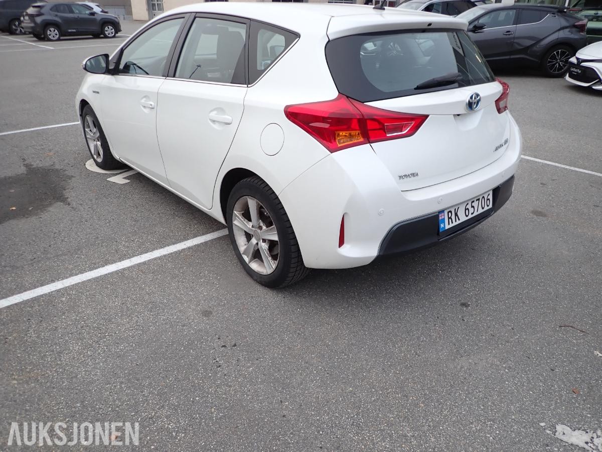 2013 Toyota Auris, 1.8,Hybrid Automat Ryggekamera EU OK til 03.2027