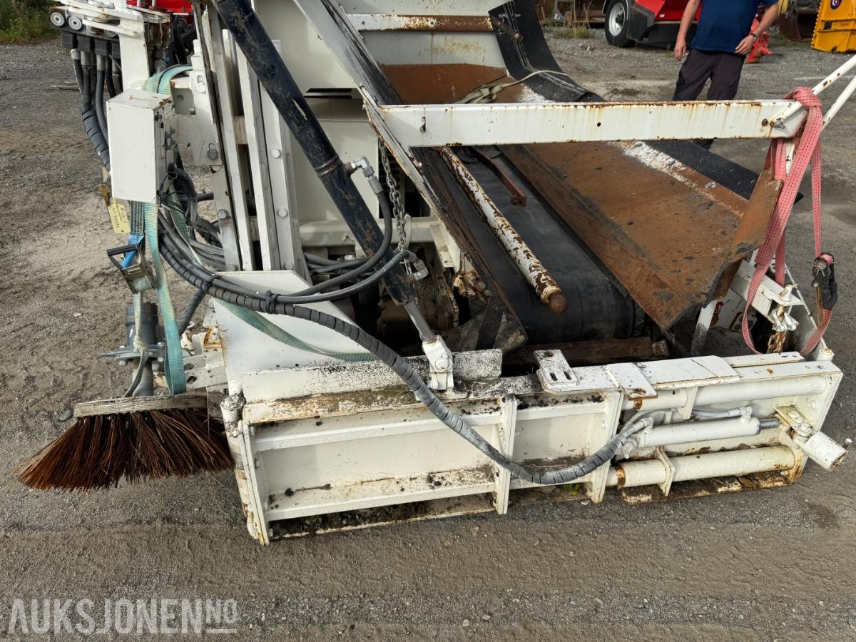 2015 Astec BF400 kantutlegger med BM feste