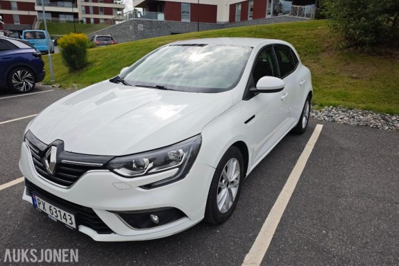2017 Renault Megane, 1,2 bensin 132hk cruisekontroll s+v dekk eu ok til 03.2027, 142000km