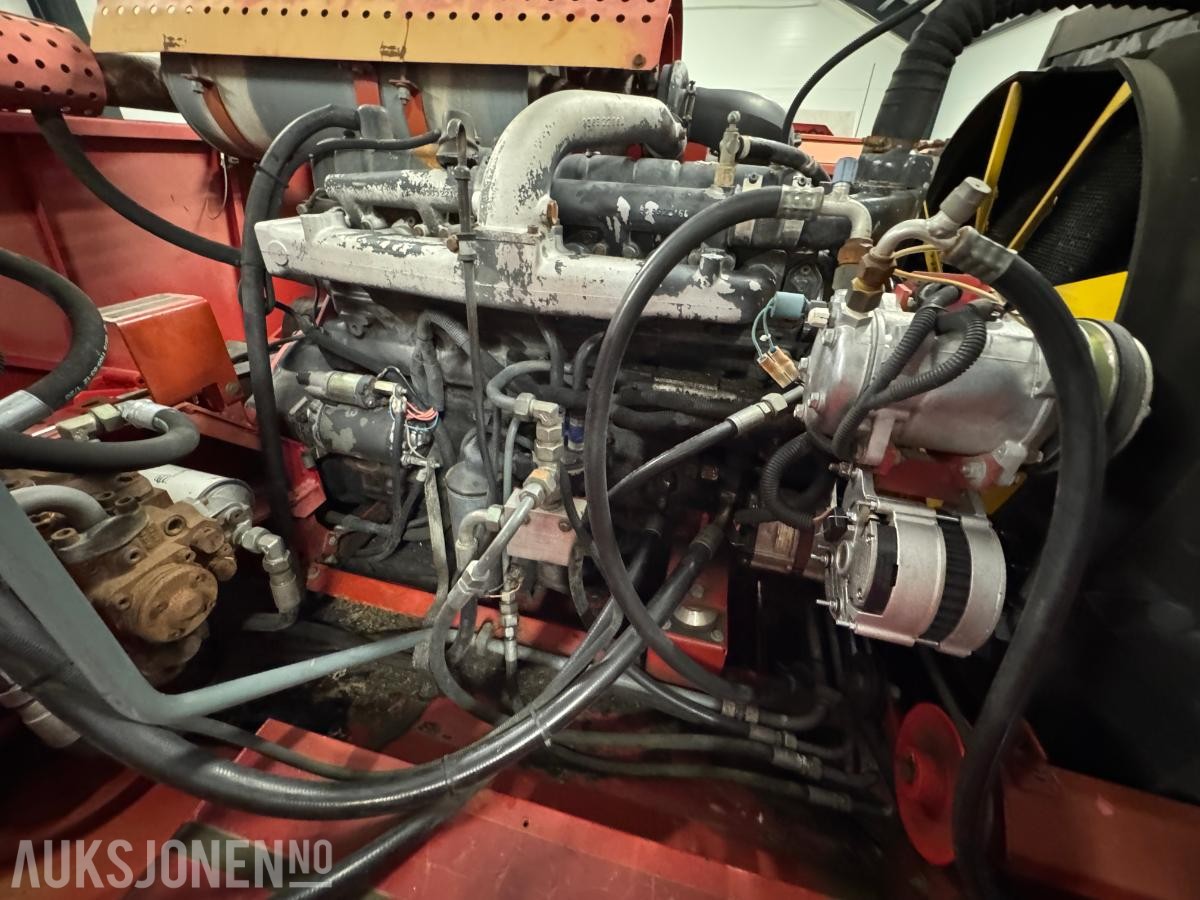 1996 Massey Ferguson MF 34 skurtresker