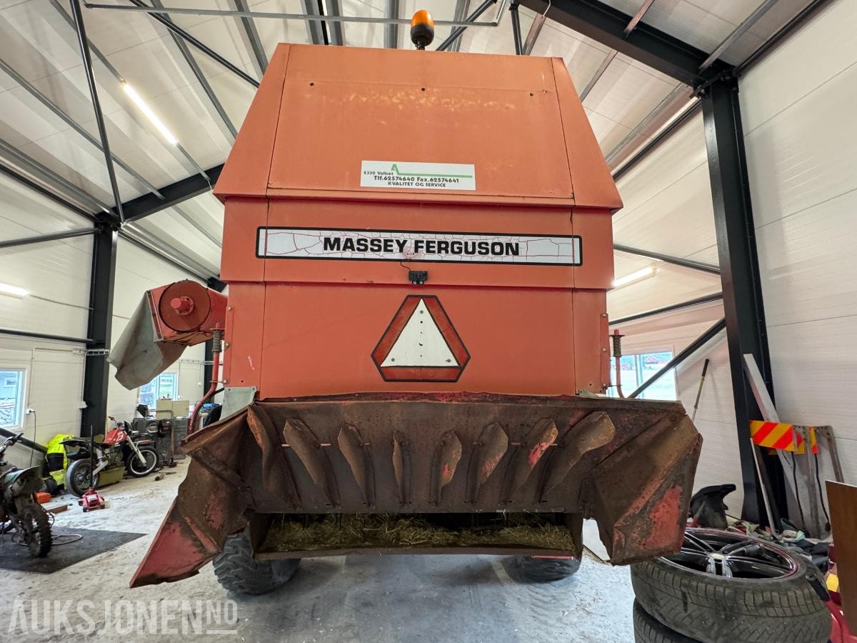 1996 Massey Ferguson MF 34 skurtresker