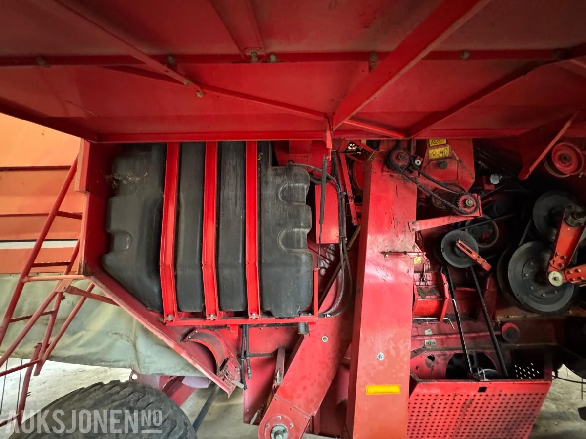 1996 Massey Ferguson MF 34 skurtresker