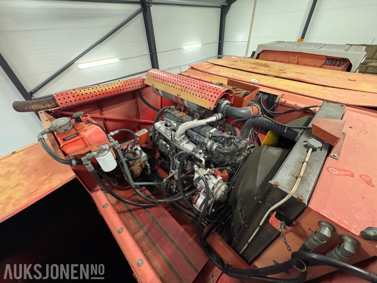 1996 Massey Ferguson MF 34 skurtresker