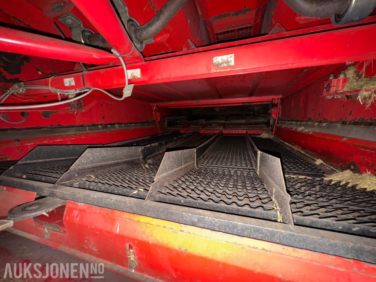 1996 Massey Ferguson MF 34 skurtresker