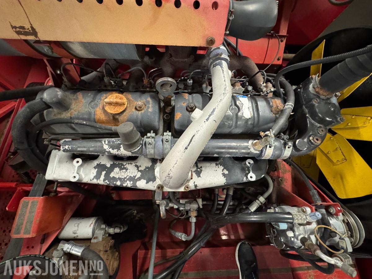 1996 Massey Ferguson MF 34 skurtresker