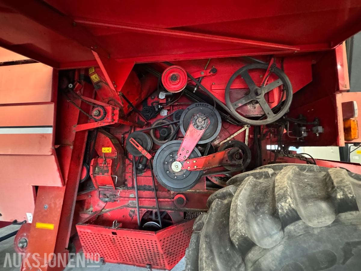 1996 Massey Ferguson MF 34 skurtresker