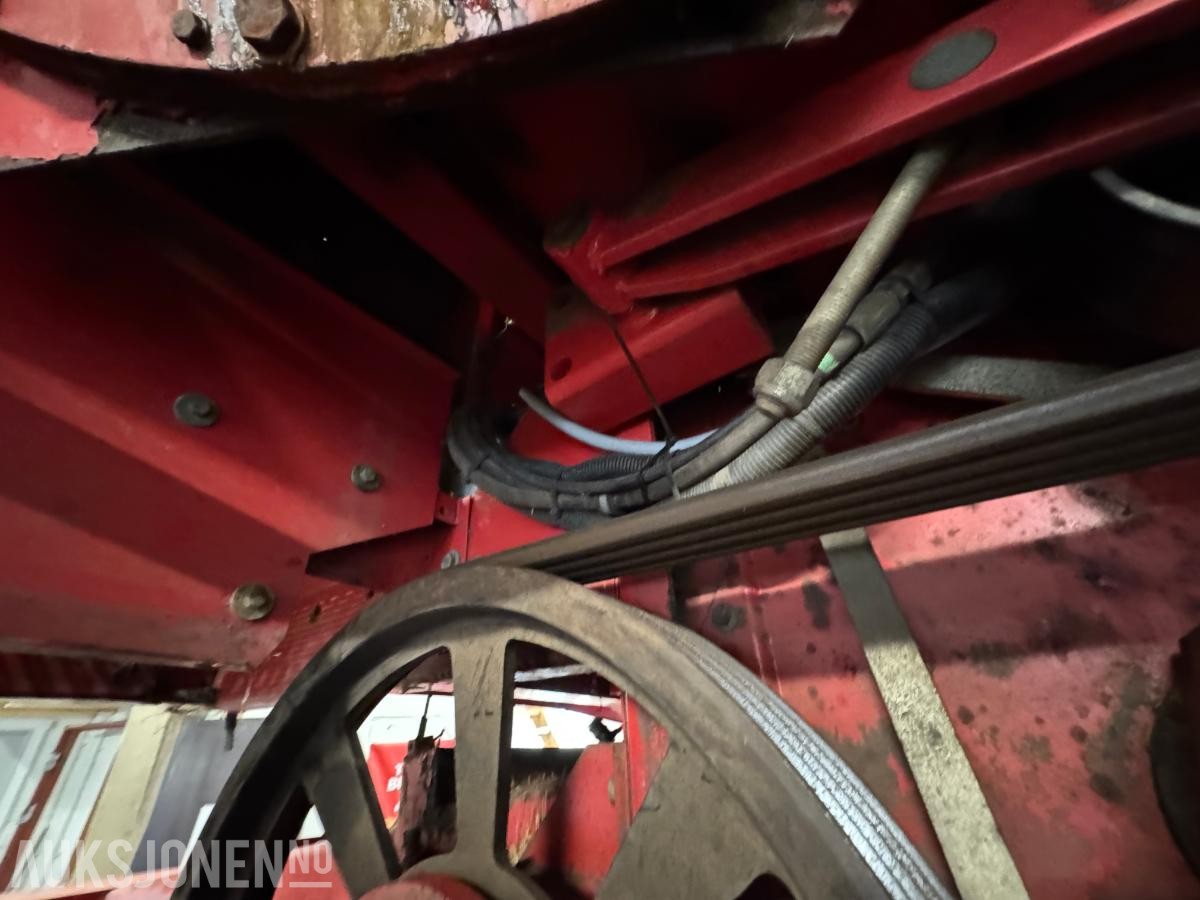 1996 Massey Ferguson MF 34 skurtresker