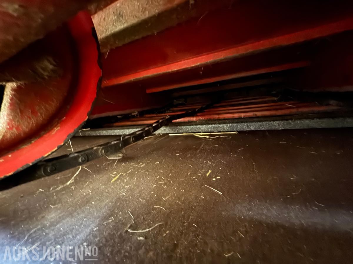 1996 Massey Ferguson MF 34 skurtresker